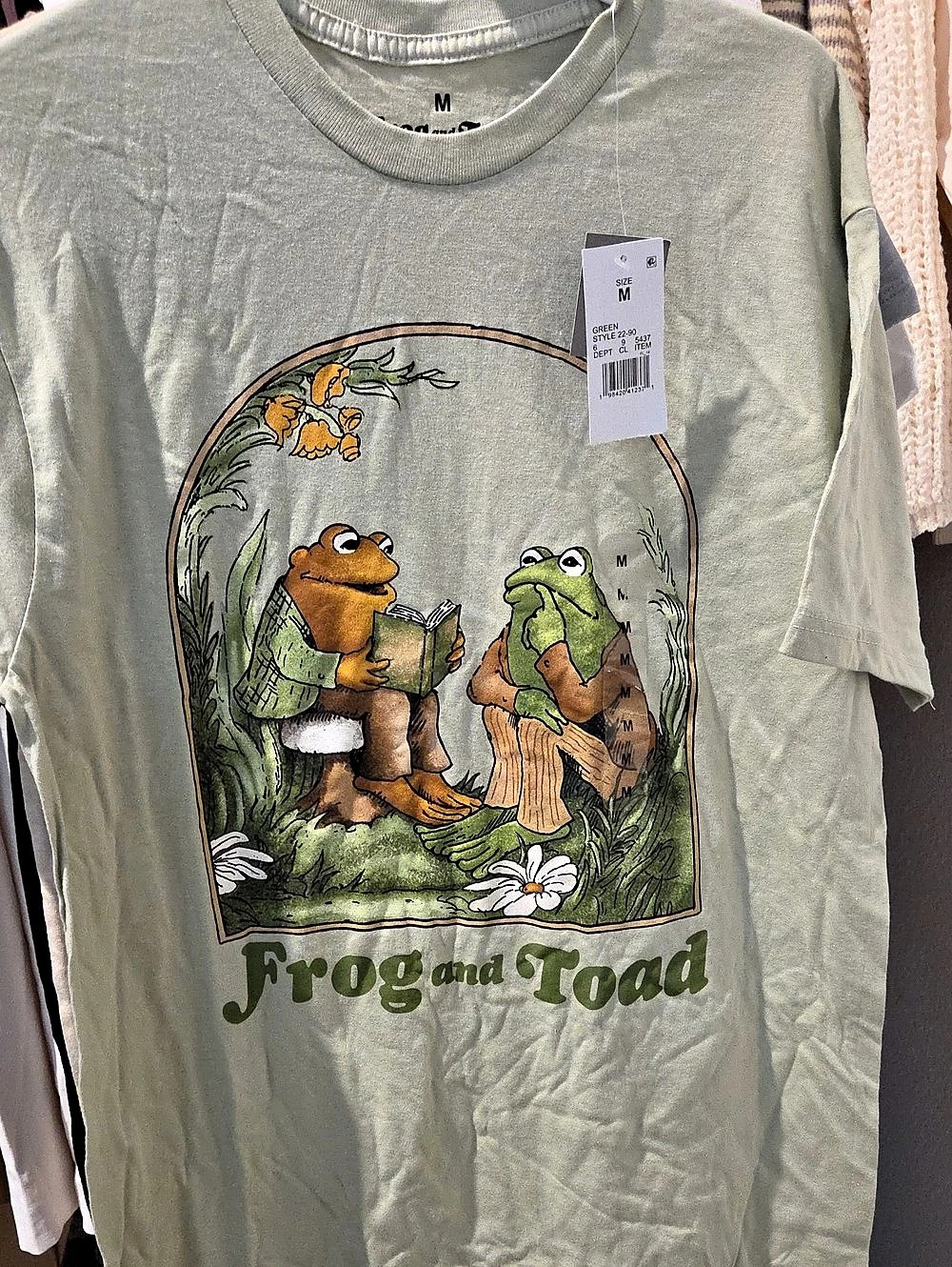 Frog and Toad graphic tee Green Size Medium NWT